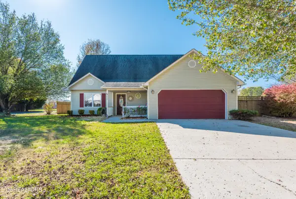 7605 Applecross Rd, Corryton, TN 37721