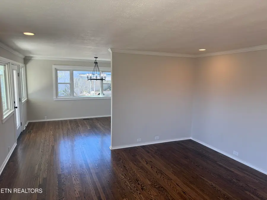 109 W Malta Rd, Oak Ridge, TN 37830 - #3