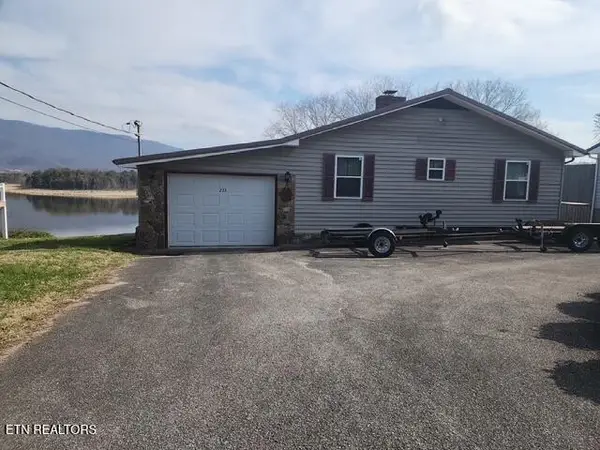 233 Cliff Side Drive, LaFollette, TN 37766
