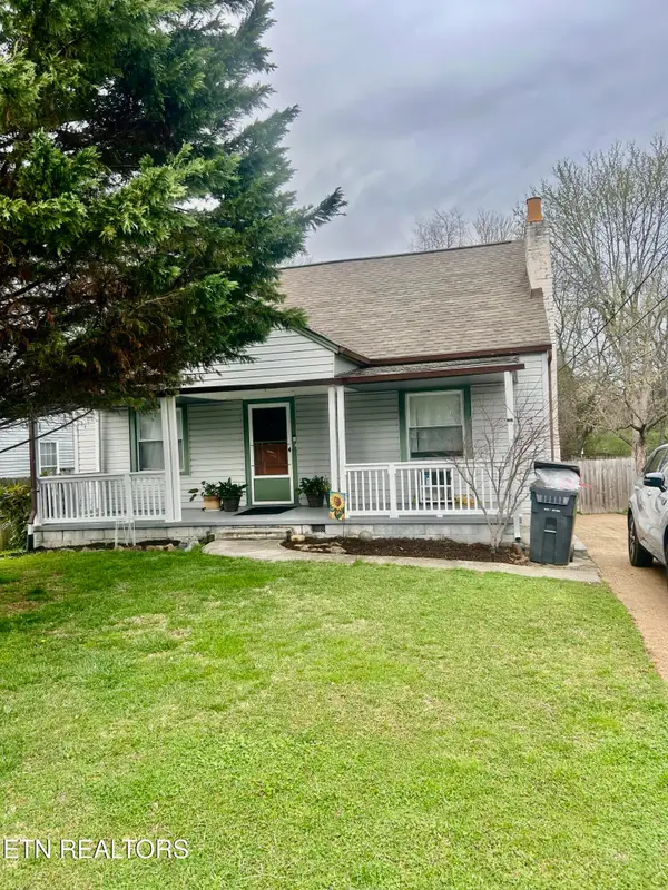 2521 Seymour Ave, Knoxville, TN 37917