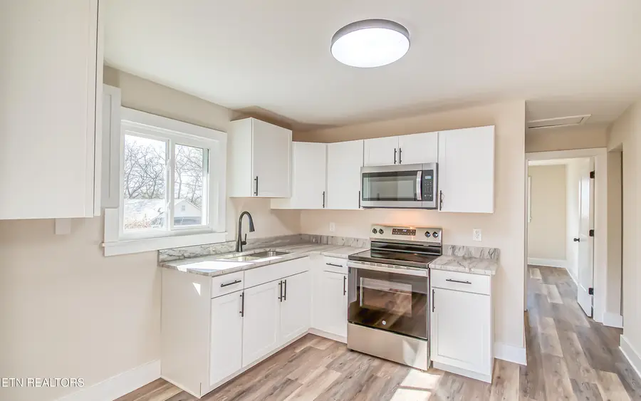 2302 Center Ave, Knoxville, TN 37915 - #3