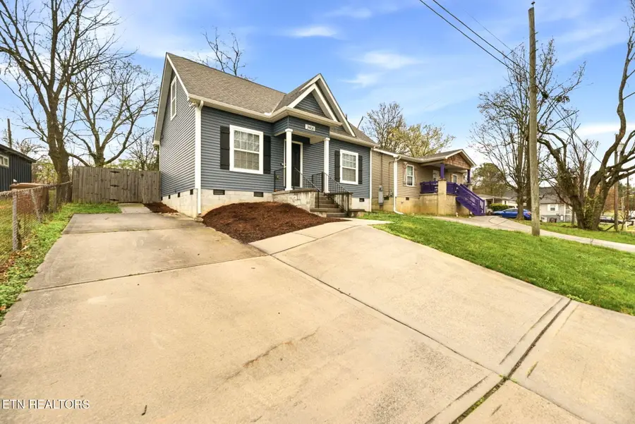 3406 Compton St, Knoxville, TN 37920 - #2