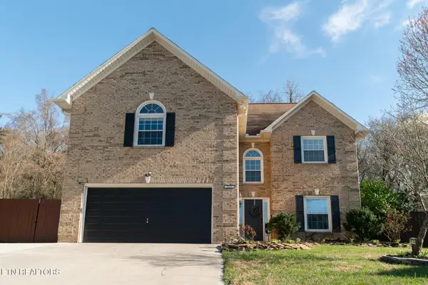 8101 Tamarack Rd, Knoxville, TN 37919