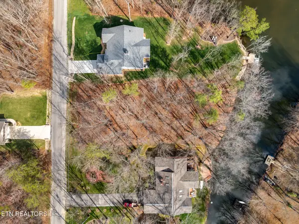 15 Andover Lane, Crossville, TN 38558