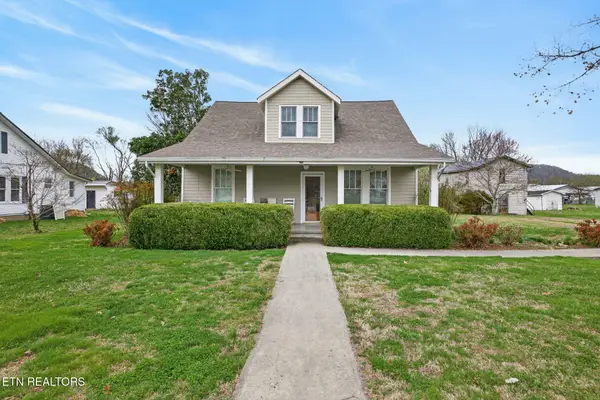 1385 Mitchell St, Celina, TN 38551