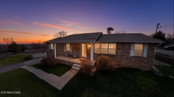 9504 Bob Gray Rd, Knoxville, TN 37923