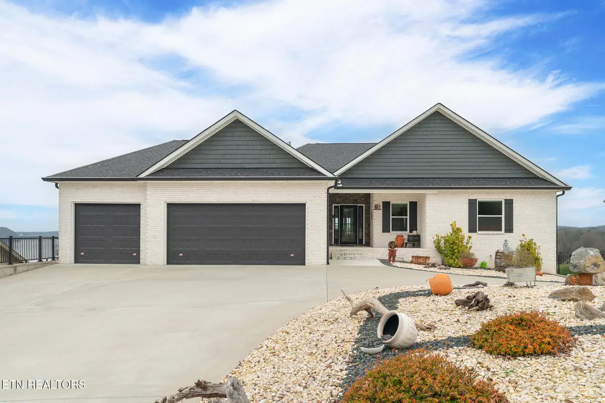 205 Waters Edge Way, Lenoir City, TN 37771 - #1