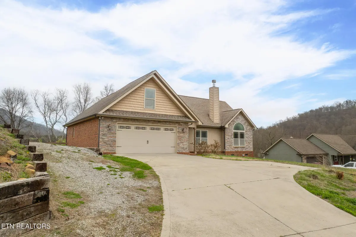 4316 Mcginnis Rd, Corryton, TN 37721 - #1