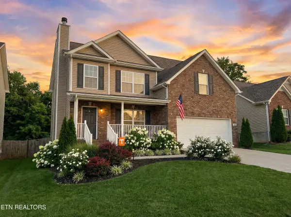 7443 Ladd Rd, Powell, TN 37849