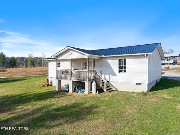 90 Luminary Firetower Rd, Spring City, TN 37381