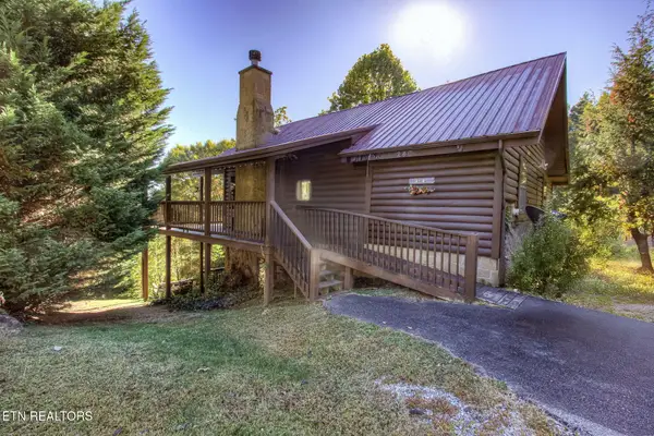 2409 Walnut Cove Way, Sevierville, TN 37862