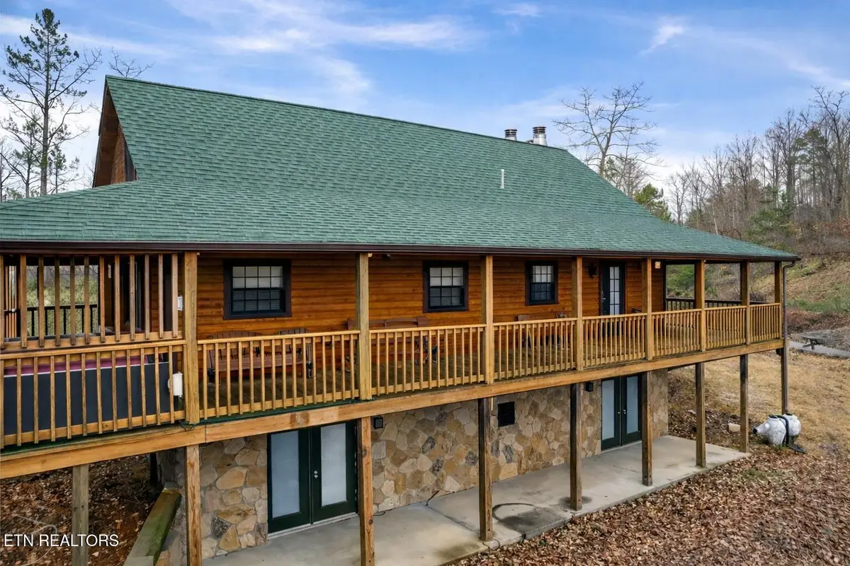 1104 Oak Court, Gatlinburg, TN 37738 - #1