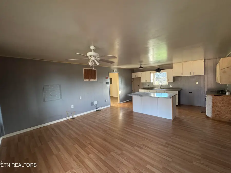 318 Ped Rd, Winfield, TN 37892 - #2