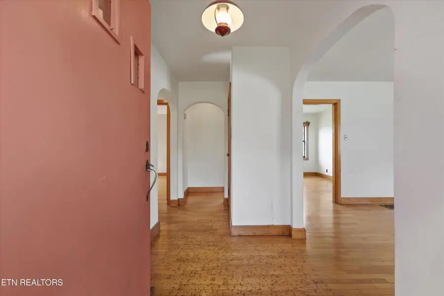 555 Binfield Rd, Maryville, TN 37801 - #3