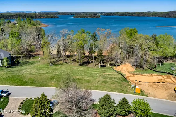 16718 Lighthouse Pointe Drive, Lenoir City, TN 37772