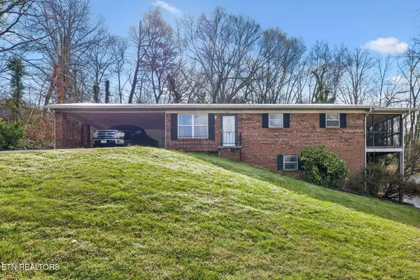 2628 Rahn Ave, Maryville, TN 37804