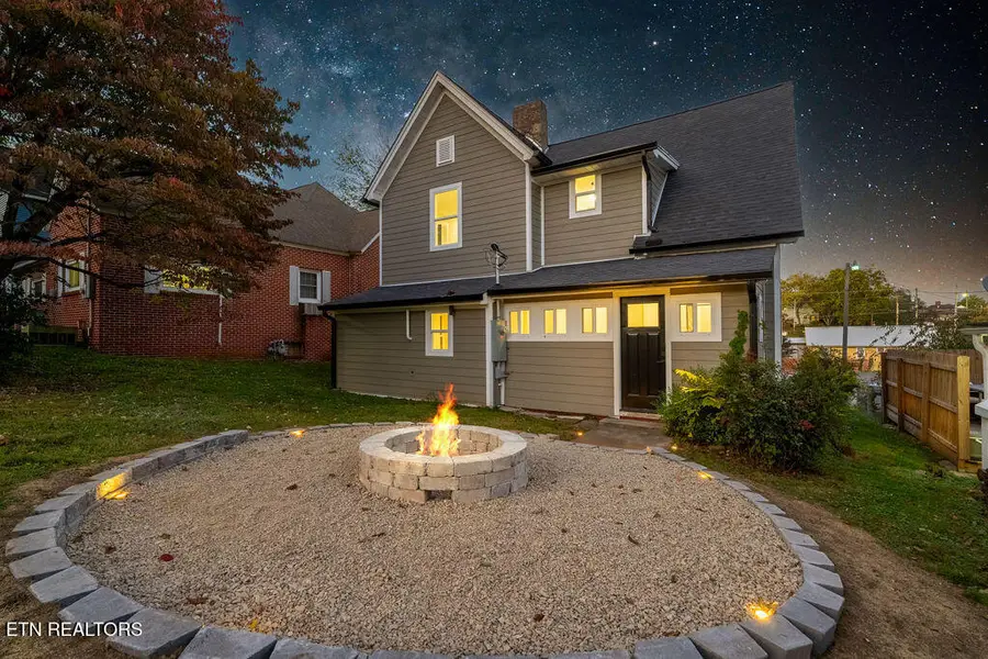 302 N B St, Lenoir City, TN 37771 - #2