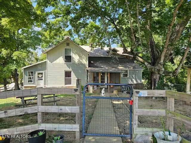 359 Depot St, Vonore, TN 37885 - #1