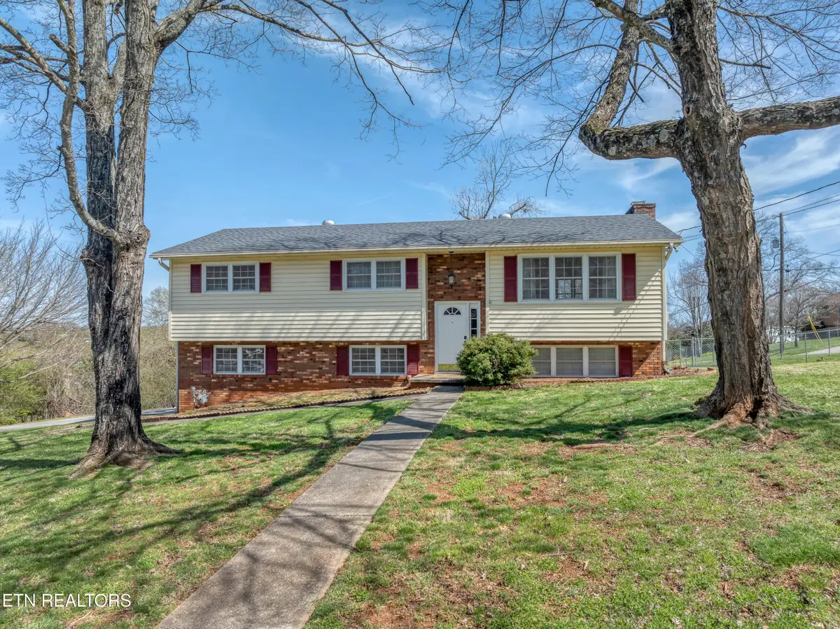 726 Greenwich Drive, Maryville, TN 37803 - #1
