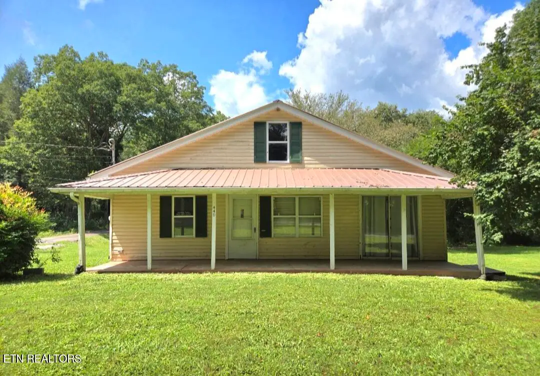 440 Liberty Rd, Wartburg, TN 37887 - #1
