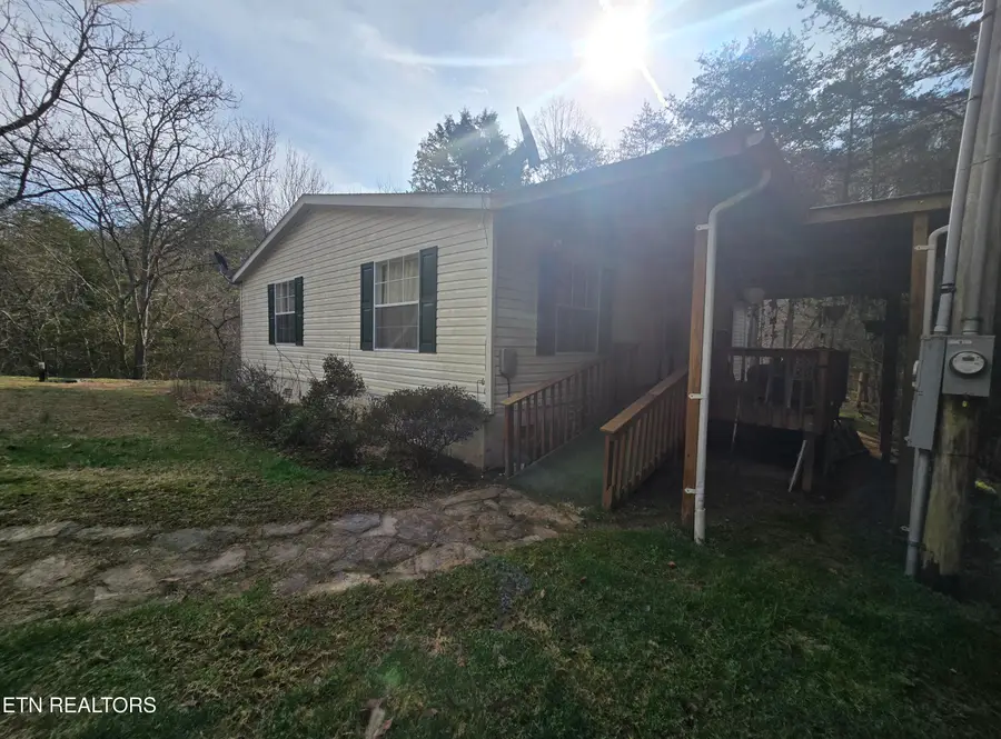 406 Wallen Rd, Kyles Ford, TN 37765 - #3