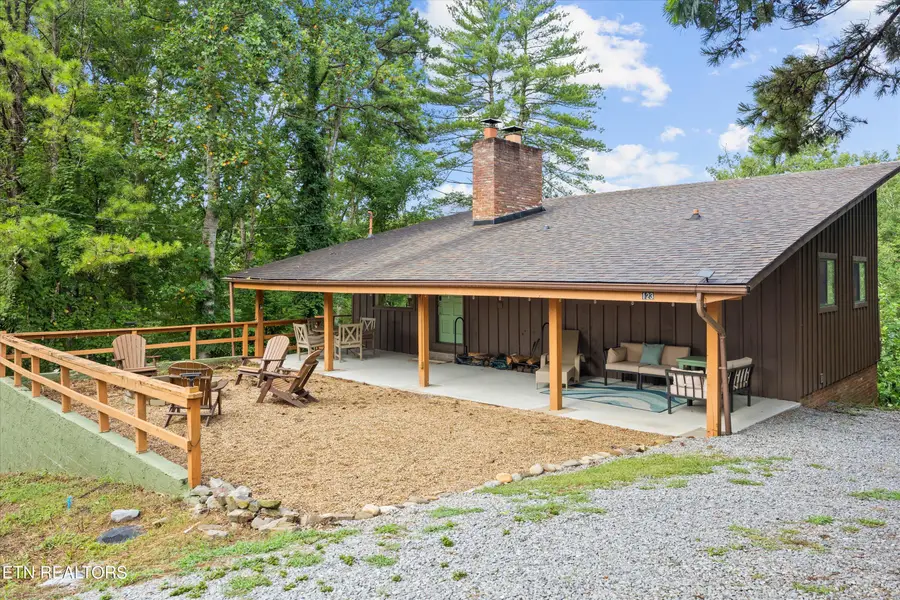 123 Cutter Gap Rd, Townsend, TN 37882 - #3