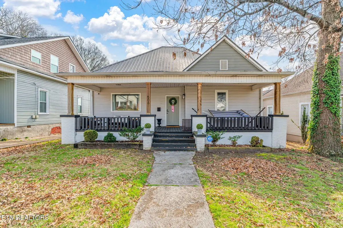506 E Oak Hill Ave, Knoxville, TN 37917 - #1