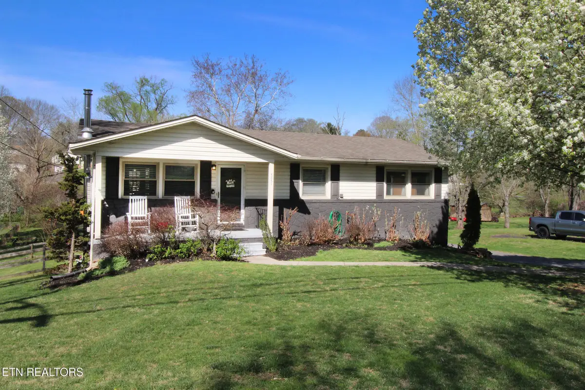 3831 Sullivan Rd, Knoxville, TN 37921 - #1