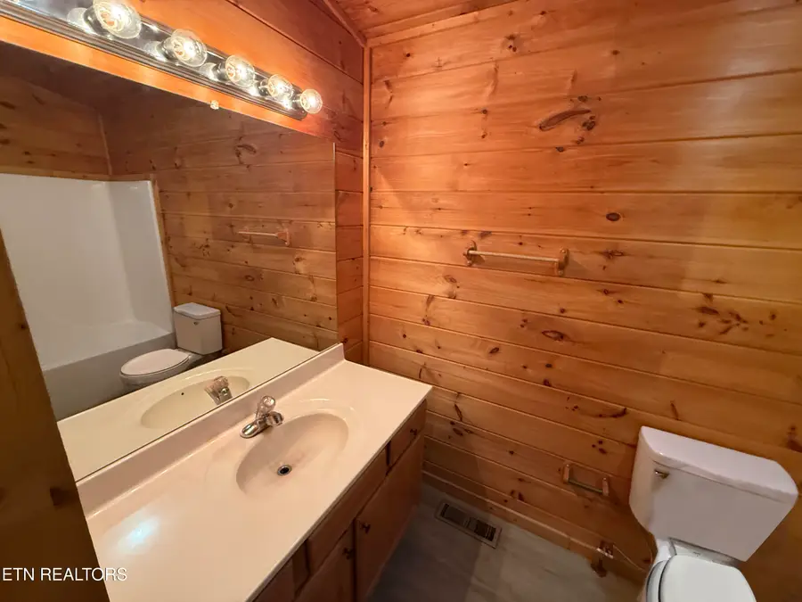 2036 Ridge Rd #STE 7, Pigeon Forge, TN 37863 - #3