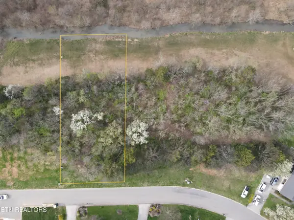 7428 Country Meadow Drive, Knoxville, TN 37918