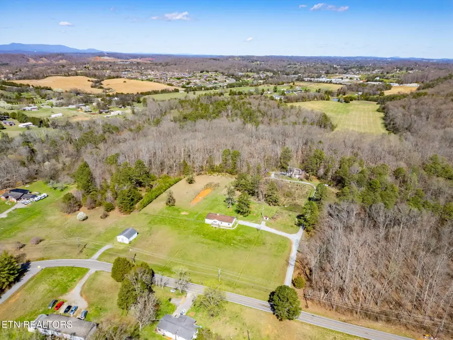 6300 Ford Rd, Lenoir City, TN 37772 - #3