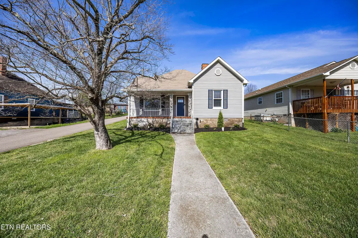 201 E Oldham Ave, Knoxville, TN 37917 - #1