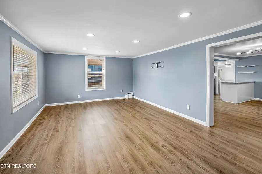 201 E Oldham Ave, Knoxville, TN 37917 - #3