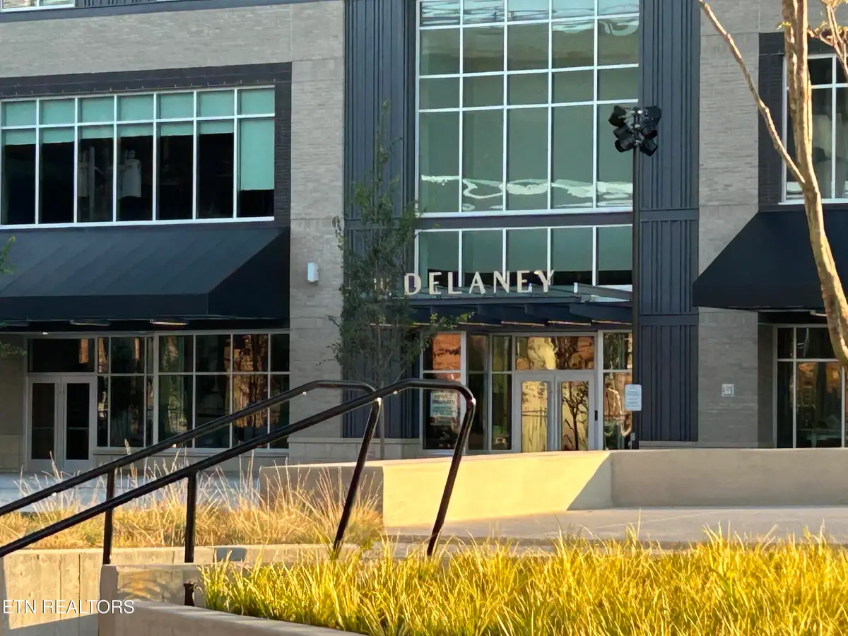 122 Stadium Way #912, Knoxville, TN 37915 - #1