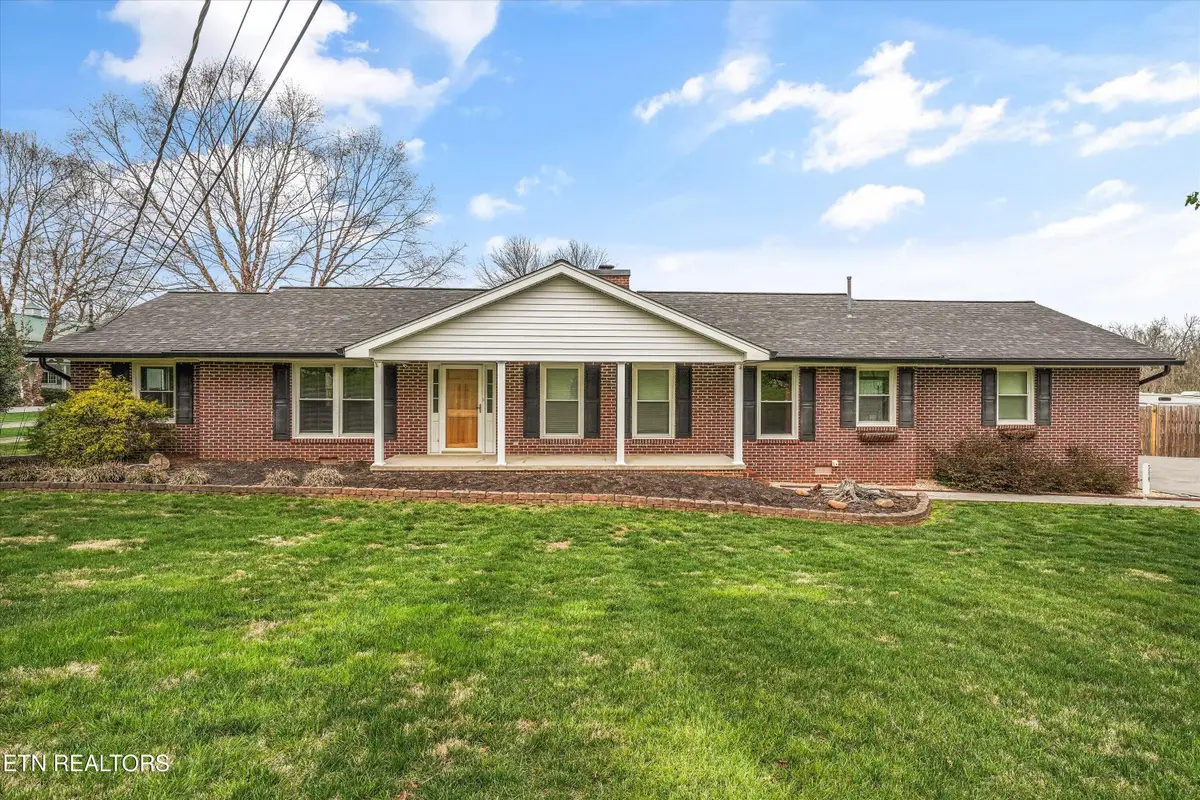 2529 Cunningham Rd, Knoxville, TN 37918 - #1