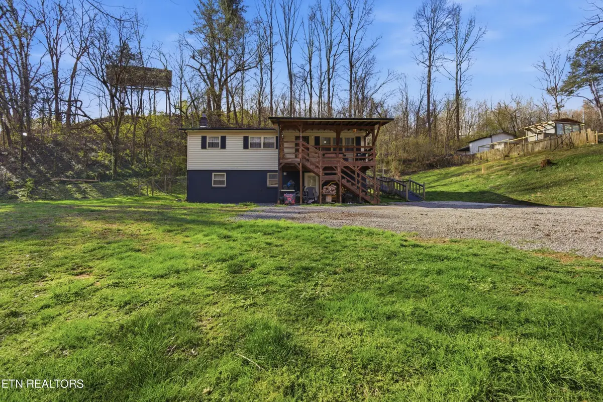 168 Childs Rd, Harriman, TN 37748 - #1