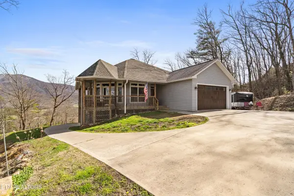 2932 Mockingbird Way, Sevierville, TN 37862