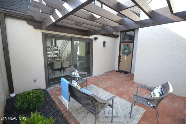 1256 Calais Court, Knoxville, TN 37919