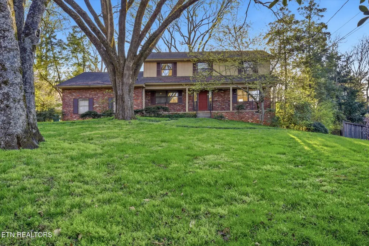 241 Crowfield Rd, Knoxville, TN 37922 - #1