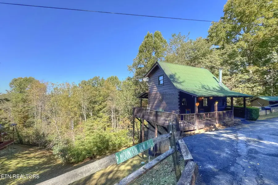 3550 Olde Tyme Way, Sevierville, TN 37862 - #2