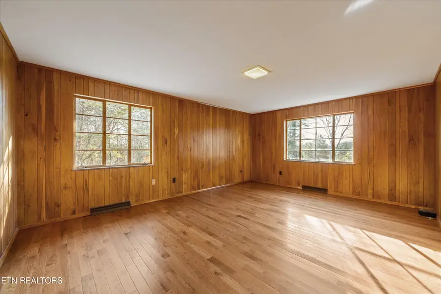 683 Webster Rd, Harriman, TN 37748 - #3