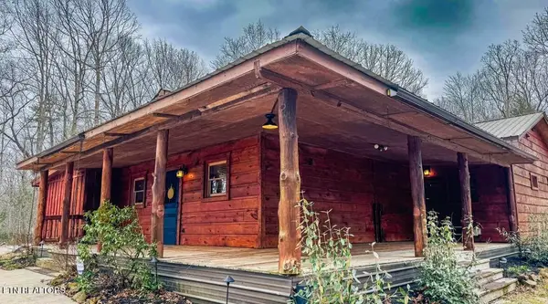 495 Bear Hollow Rd, Oneida, TN 37841