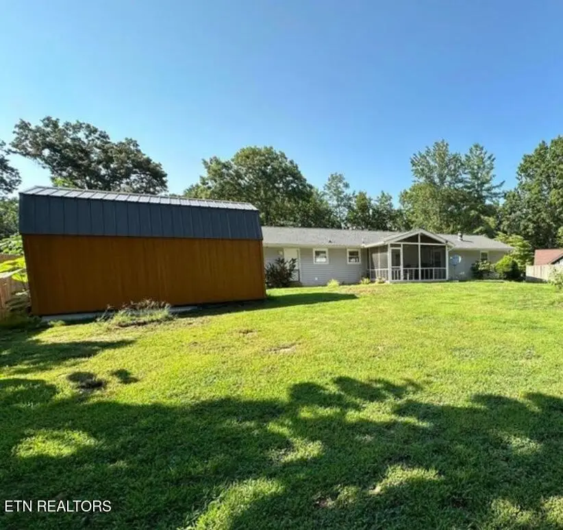 102 Oakwood Drive, Clinton, TN 37716 - #2