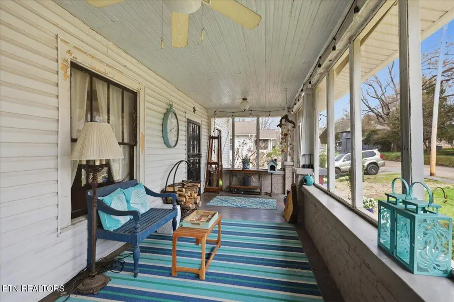 227 W Goddard Ave, Maryville, TN 37803 - #3