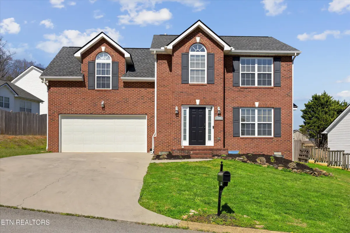 7648 Cool Breeze Rd, Knoxville, TN 37938 - #1