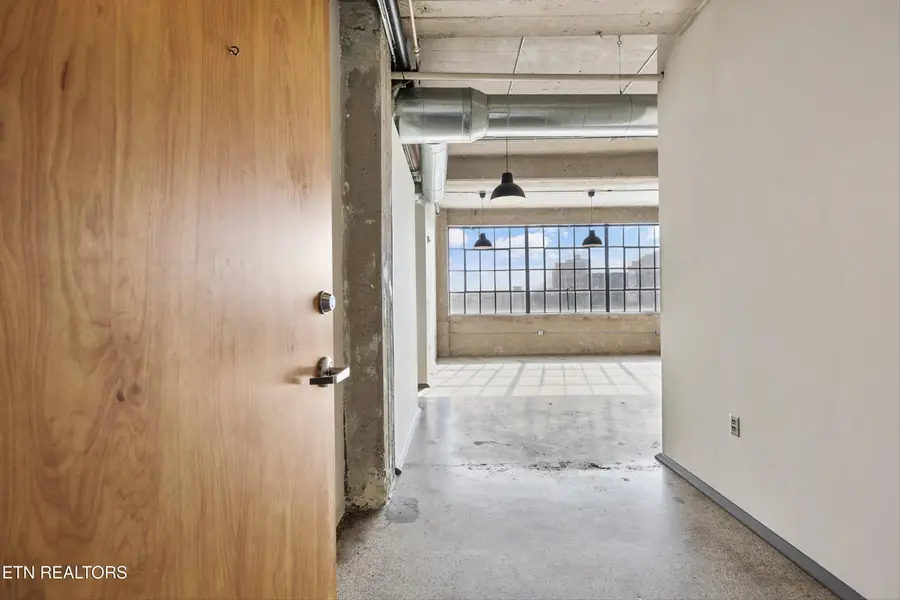 200 W Jackson Ave #506, Knoxville, TN 37902 - #3