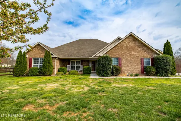 2632 Carpenters Grade Rd, Maryville, TN 37803