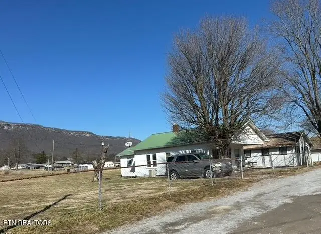 273 Stockyard Drive, Ewing, VA 24248 - #1