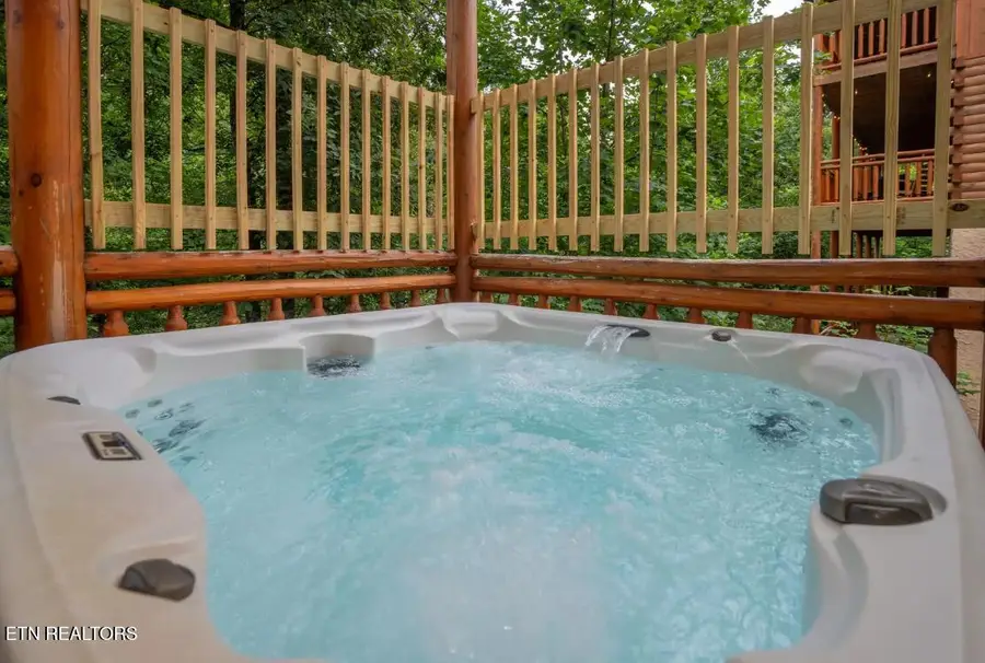 4359 Forest Ridge Way, Pigeon Forge, TN 37863 - #3