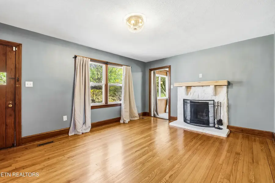 5102 E Sunset Rd, Knoxville, TN 37914 - #3